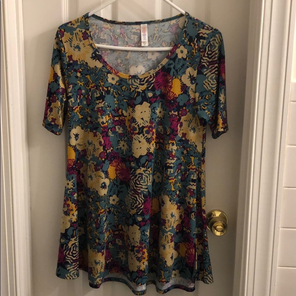 LuLaRoe perfect T